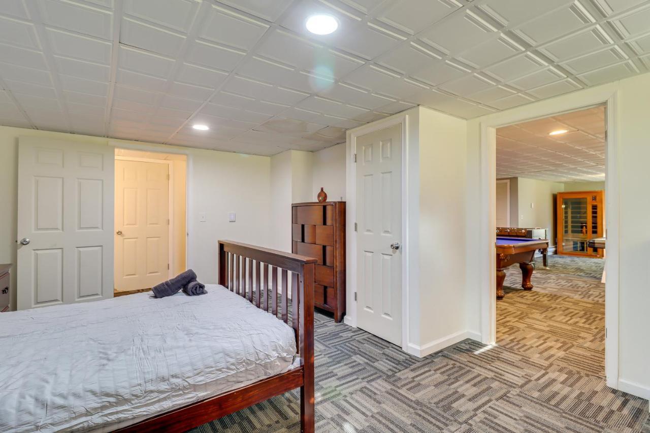 Ferienhaus Spacious Poconos Retreat With Deck And Private Hot Tub *